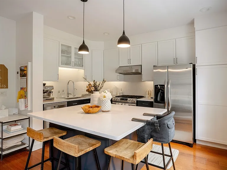 39 Cottage St #2 — Photo 6