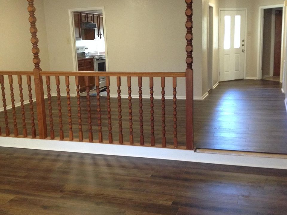 dining entry
