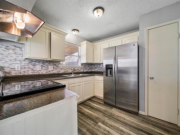 5th image of 8003 Bluejay Twin Cir