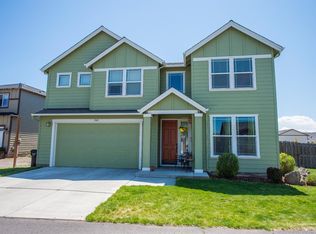 748 NE Apache Ct, Redmond, OR 97756