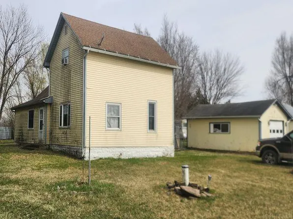 21439 250th St, Hawkeye, IA 52147