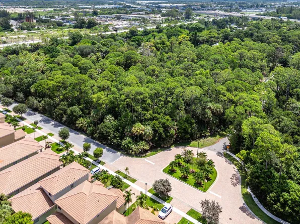 7923 Mahogany Lane, West Palm Beach, FL 33411