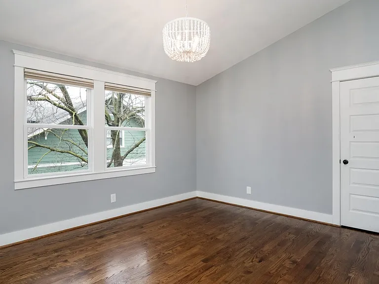 1405 Dallas Ave — Photo 18
