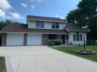 2528 Colony Cir, Saint Cloud, MN 56303