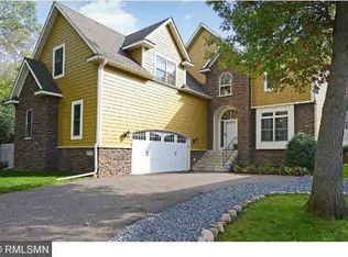 10408 W 34th Cir, Hopkins, MN 55305