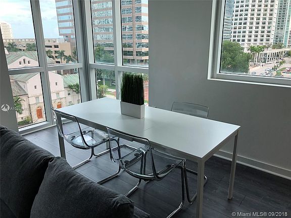 2nd image of 500 Brickell Ave #D11
