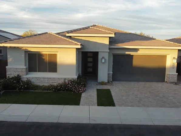 2852 E ROBIN Lane E, Phoenix, AZ 85050