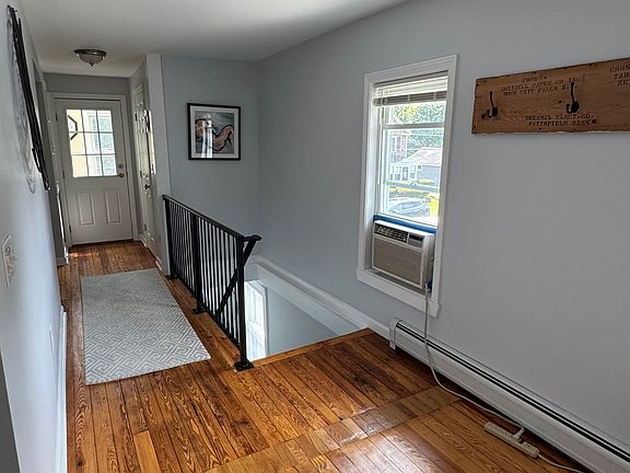 2nd image of 30 Woodbine Ave