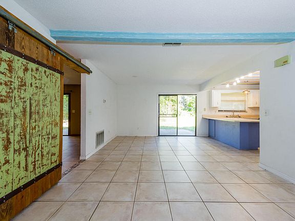 3rd image of 85 Knollwood Estates Dr