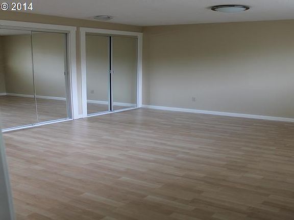 5th image of 16821 SE Berghammer St