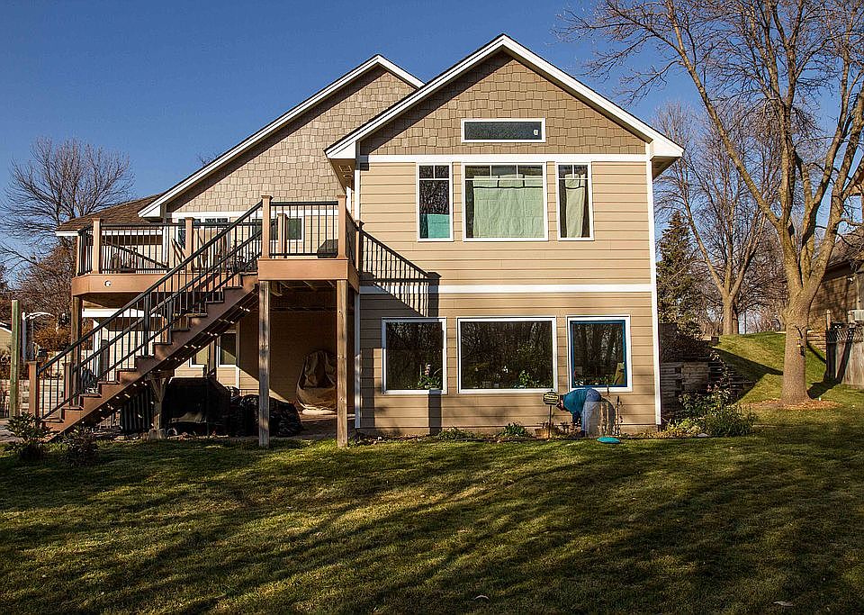 1st image of 10505 48th Ave N