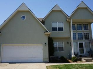 7918 Hall St, Lenexa, KS 66215