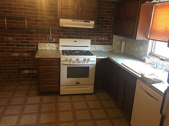 4th image of 168 Macfarland Ave