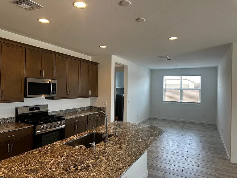 3269 E Baler Dr — Photo 29