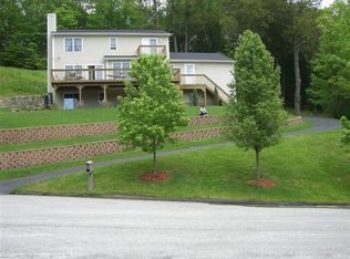 16 Old Lantern Rd, New Milford, CT 06776