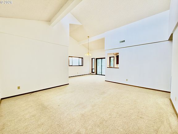 5th image of 825 Brookhaven Dr APT B