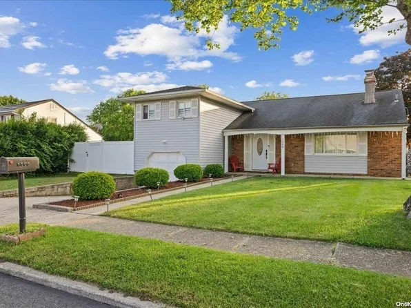 1406 Ferndale Boulevard, Central Islip, NY 11722