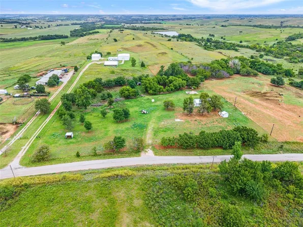 640 County Road 1470, Ninnekah, OK 73067