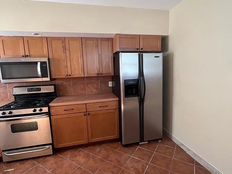2109 S 15th St #1F — Photo 7