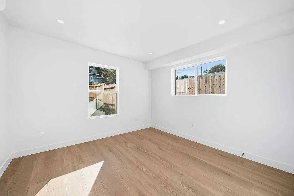 4 bed, $7,500 — Photo 3