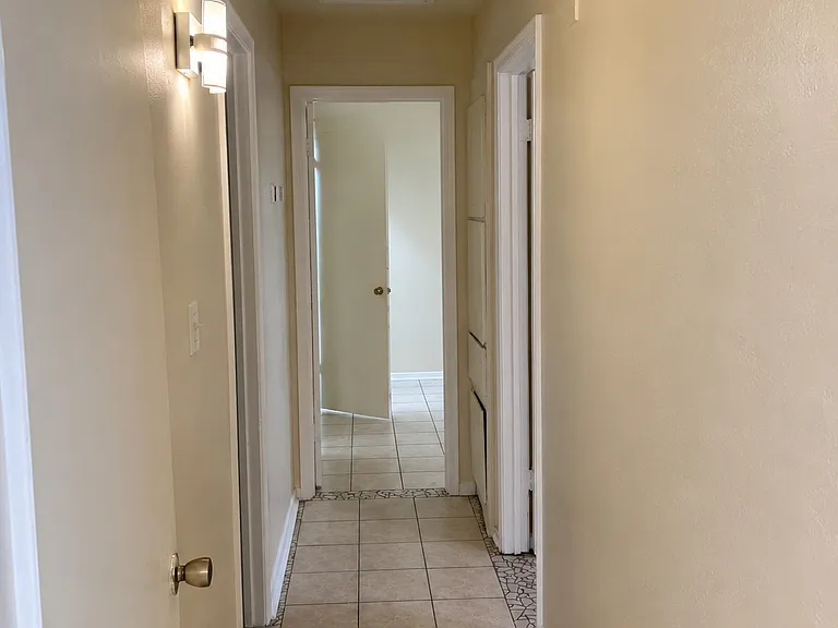 5004 Donnelly Ave — Photo 10