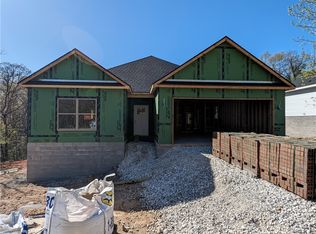 6 Roxburgh Ln, Bella Vista, AR 72715