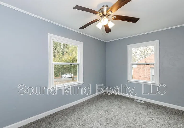 1729 Dallas St — Photo 15