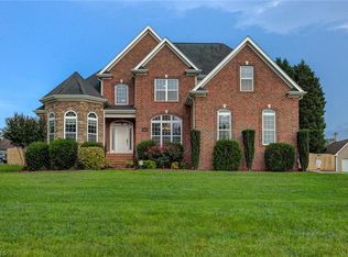 6020 Aaron Place Ln, Kernersville, NC 27284