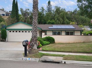 575 Lynnette Cir, Vista, CA 92084