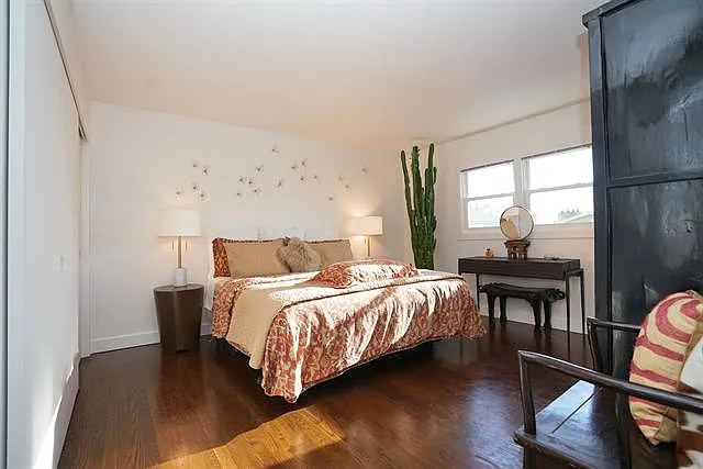 3 bed, 2400 sqft, $6,250 — Photo 3