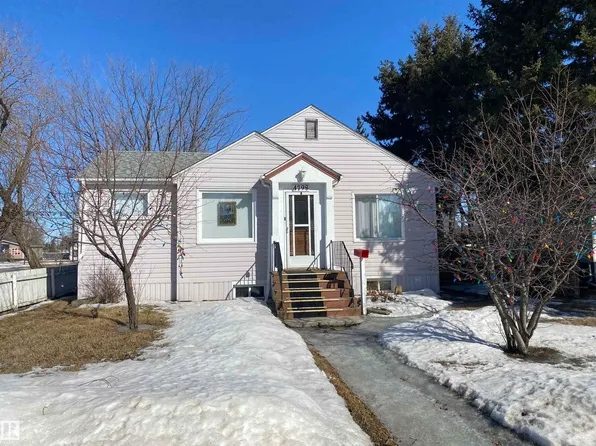 4798 49th Ave, Vegreville, AB T9C 1K9