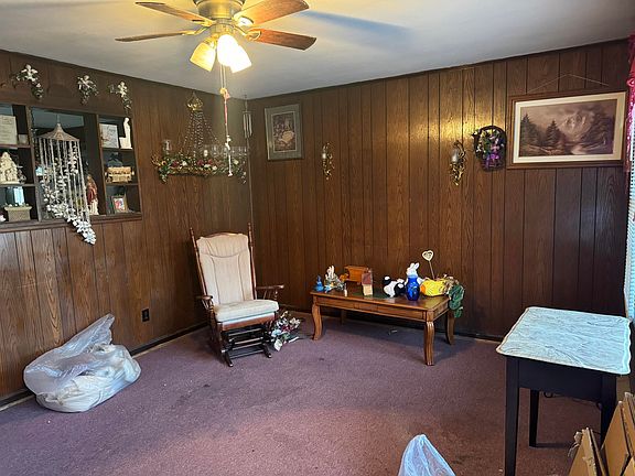 2nd image of 1004 E 13th St