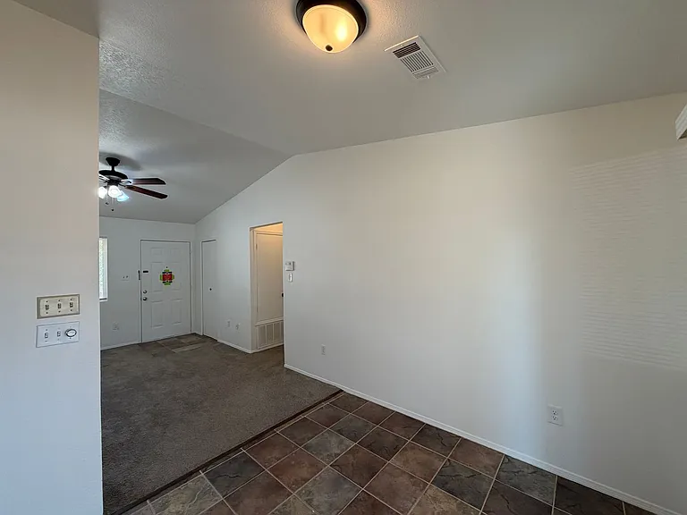 628 Pontiac Dr SW — Photo 13
