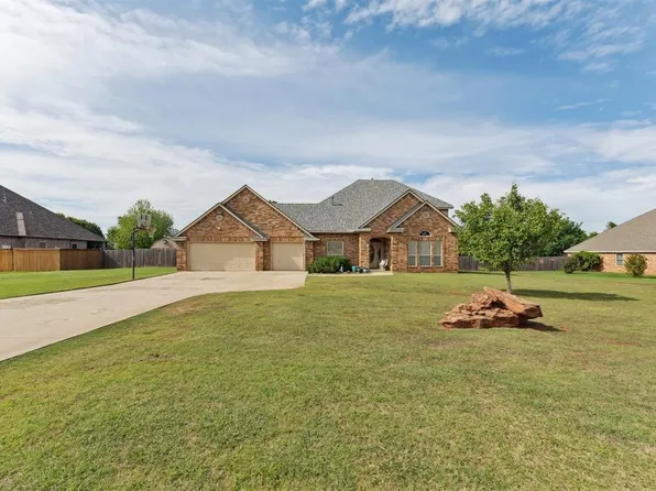 3167 Castle Creek Dr, Newcastle, OK 73065