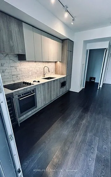 2020 Bathurst St #1101 — Photo 24