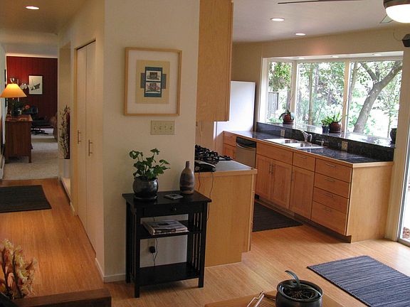 Family Room to kitchen & living room