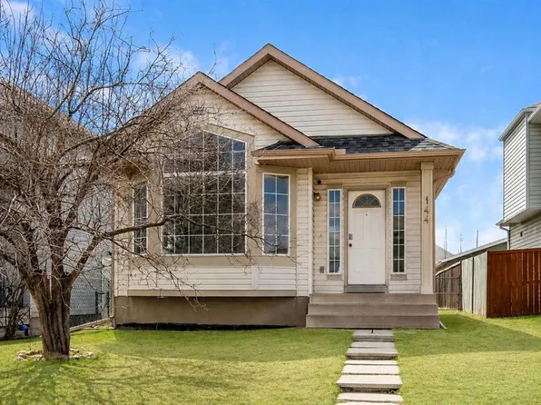 144 N Covewood Close NE, Calgary, AB T3K 4Z8