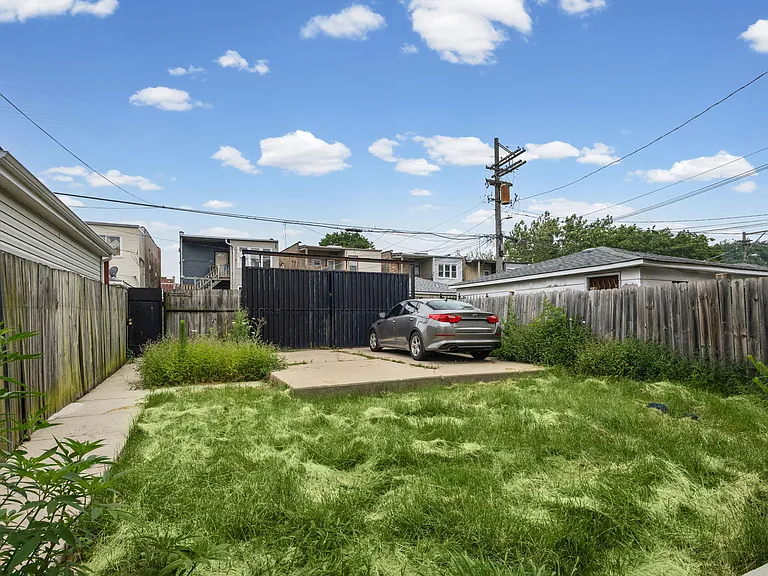 1742 N Mayfield Ave #1 — Photo 31
