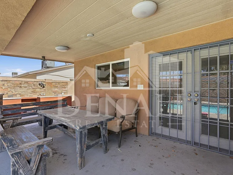 5654 W Mountain View Rd — Photo 31