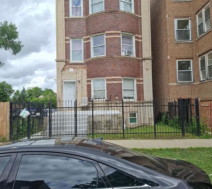 1st image of 3822 W Maypole Ave