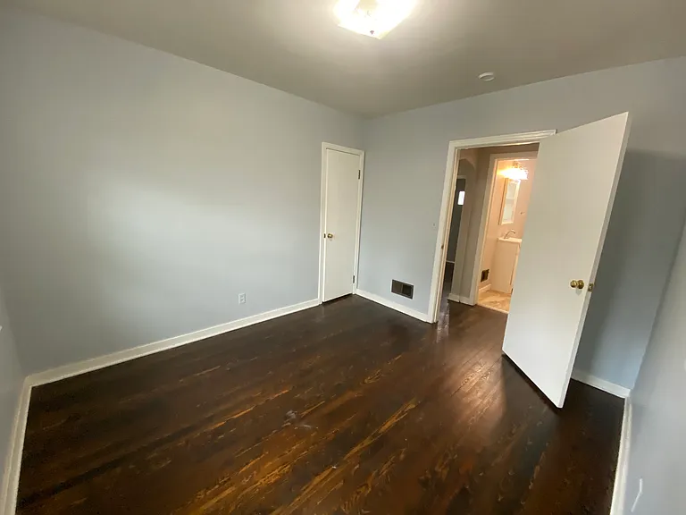 2339 S Cleveland Ave — Photo 11