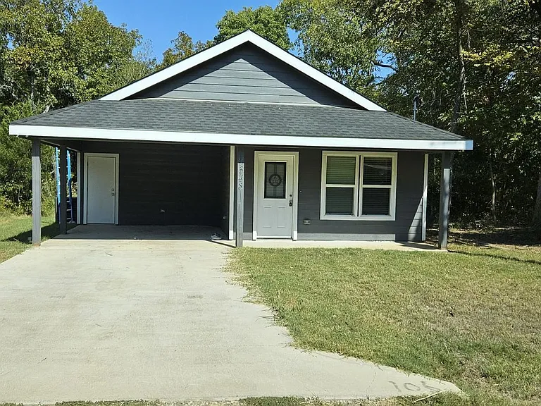 7348 Shawnee Cir — Photo 1