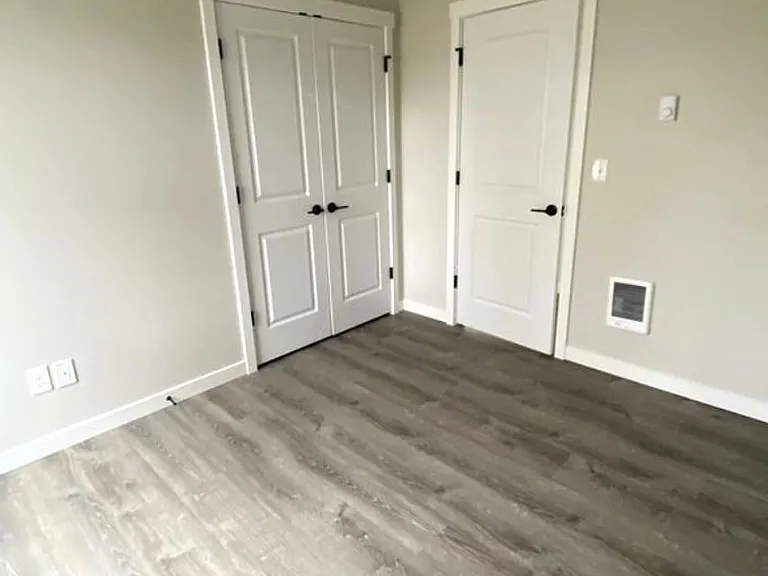 608 Telegraph Rd — Photo 7