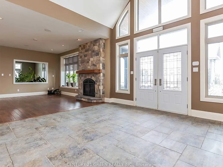 935689 Airport Rd — Photo 14