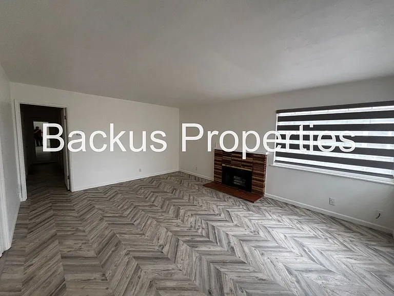 681 Alice St — Photo 3