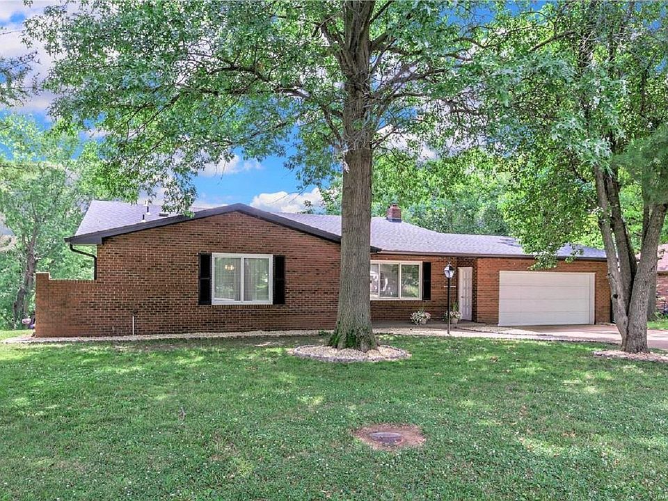 1st image of 170 Hillcrest Dr