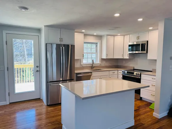 64 Summer Street, Yarmouth, ME 04096