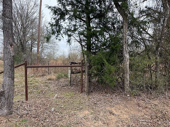 3rd image of 8590 Hammond Rd