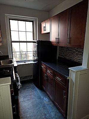 3rd image of 110 Post Ave APT 107