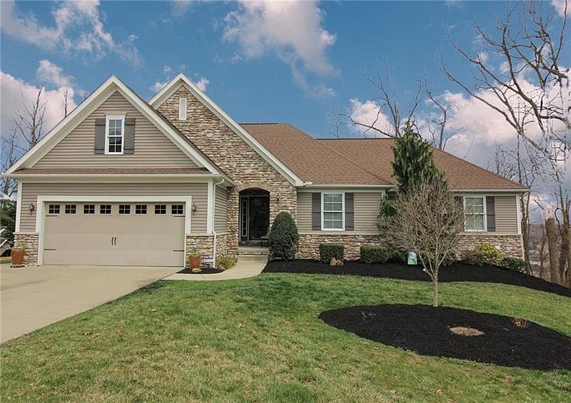 1st image of 120 Chambers Dr